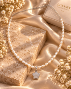 🤍 Collar de Perlas Naturales con Flor