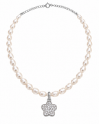 🤍 Collar de Perlas Naturales con Flor
